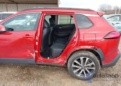 2022 Toyota Corolla Cross Xle из США, поврежденный, VIN 7MUDAABG8NV006847